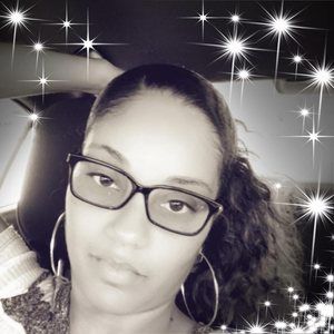 Meet your Posher, Luceinda